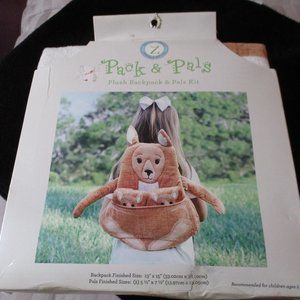 Whimzee Pack & Pals Plush Backpack & Pals Kit Kangaroos